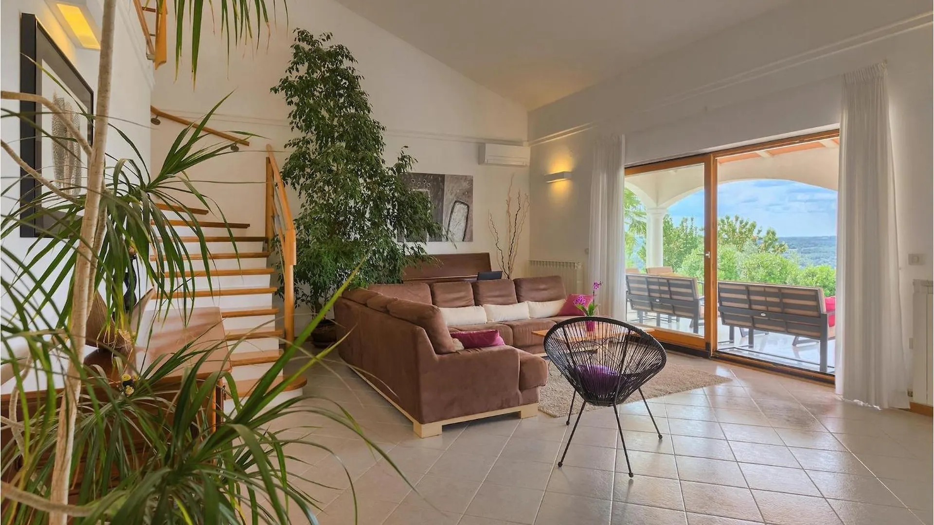Trviz Villa Naturavita בית נופש