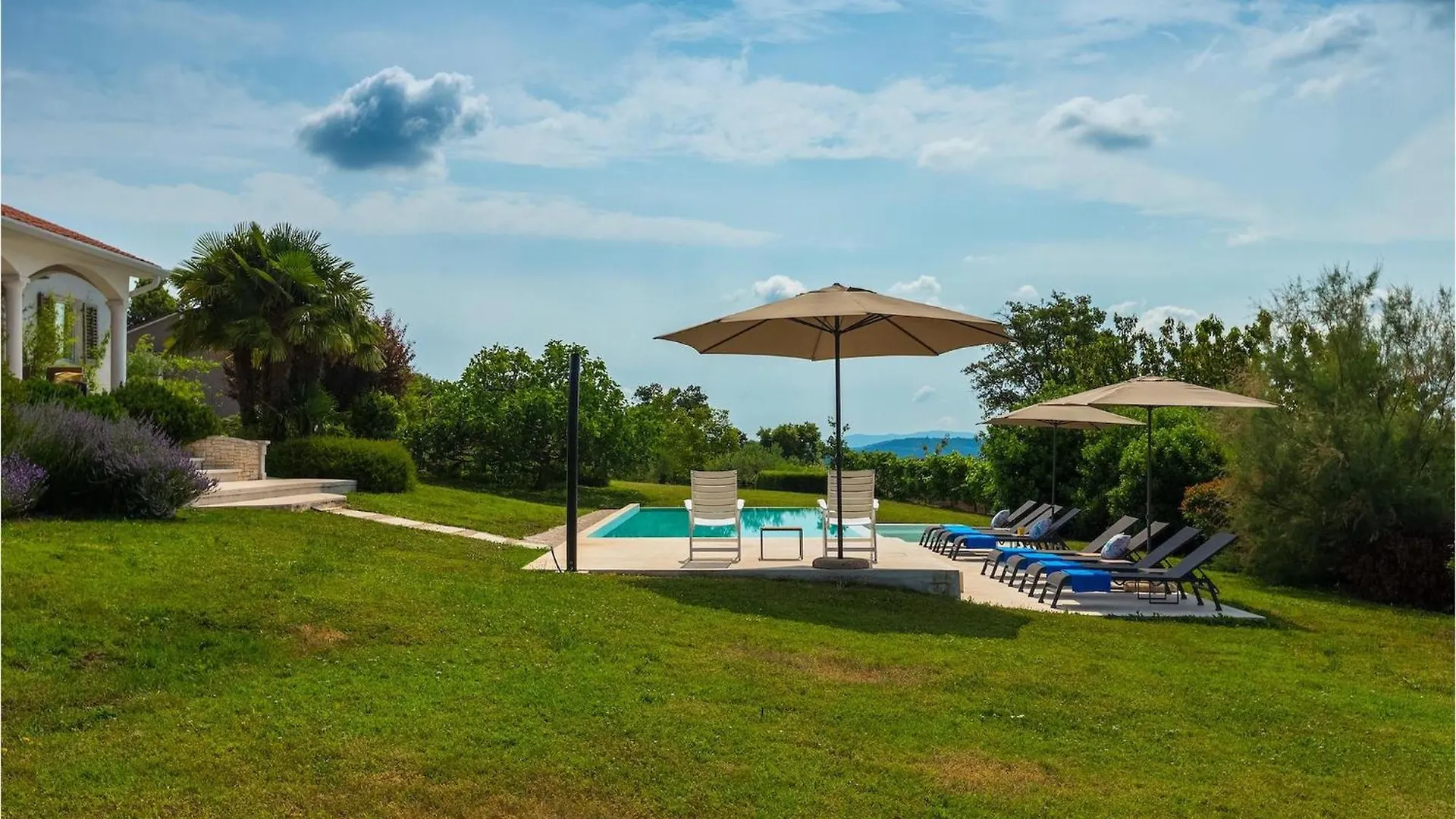 Trviz Villa Naturavita 0*,